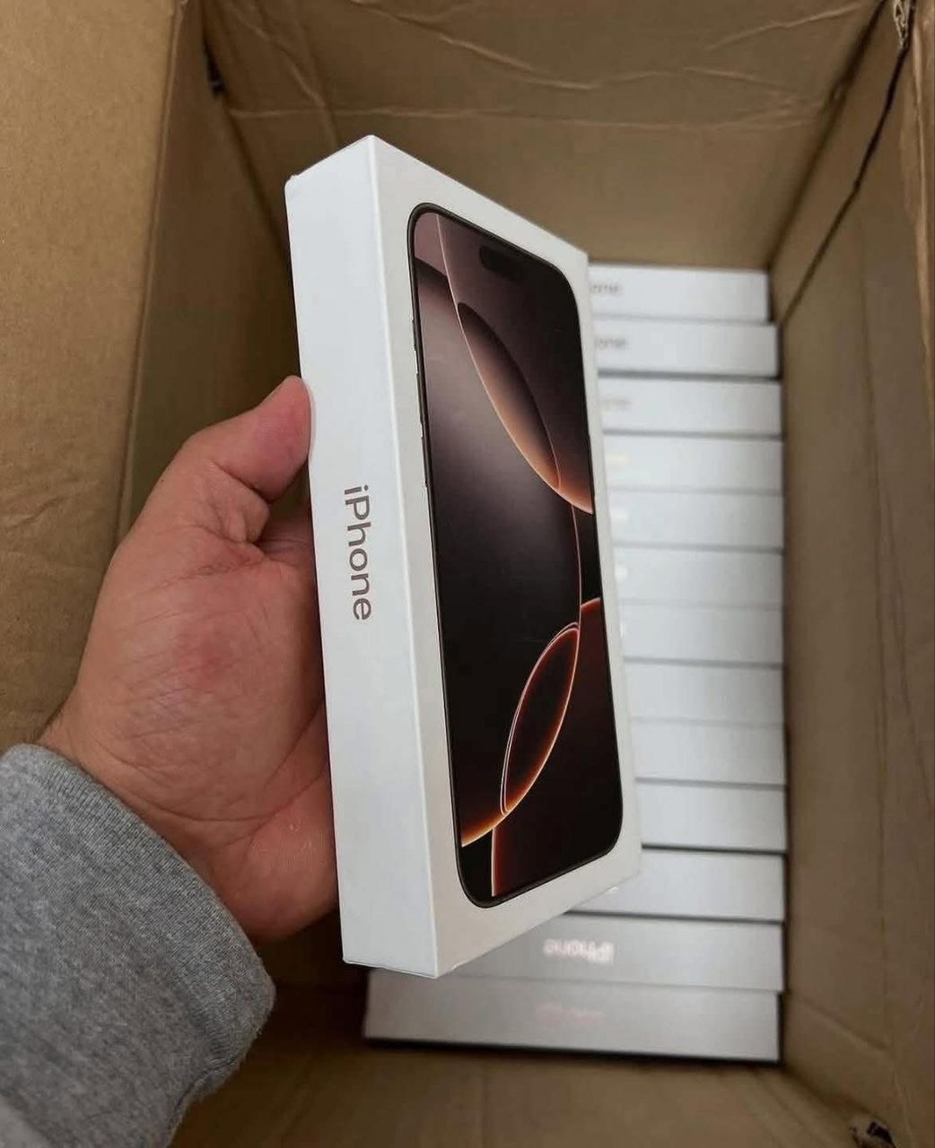 iPhone 16 and 16 Pro Max Pallet