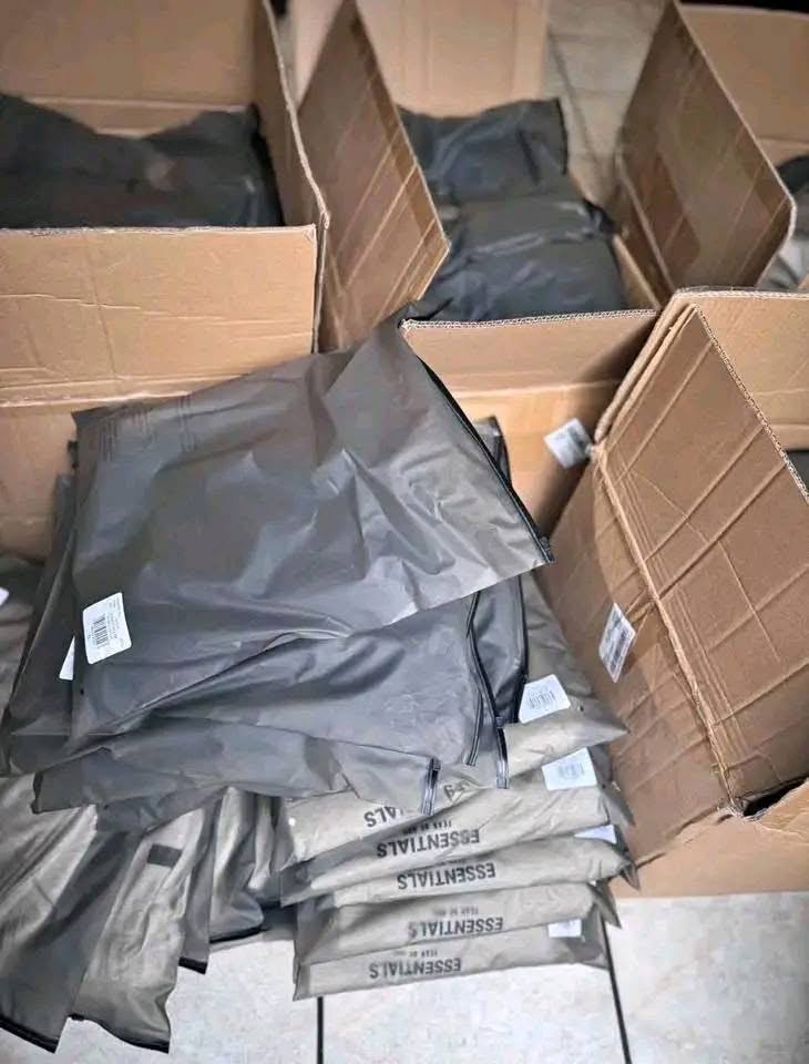 ESSENTIALS Shorts Pallet