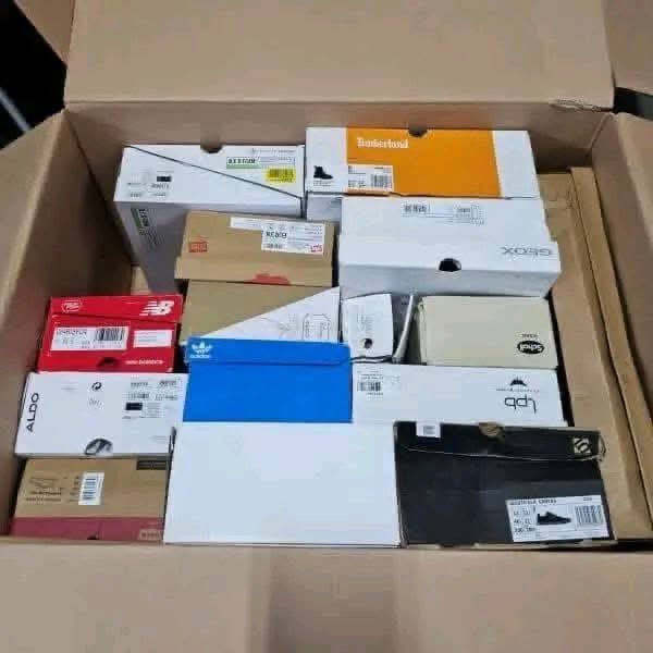 Authentic Sneakers Pallet